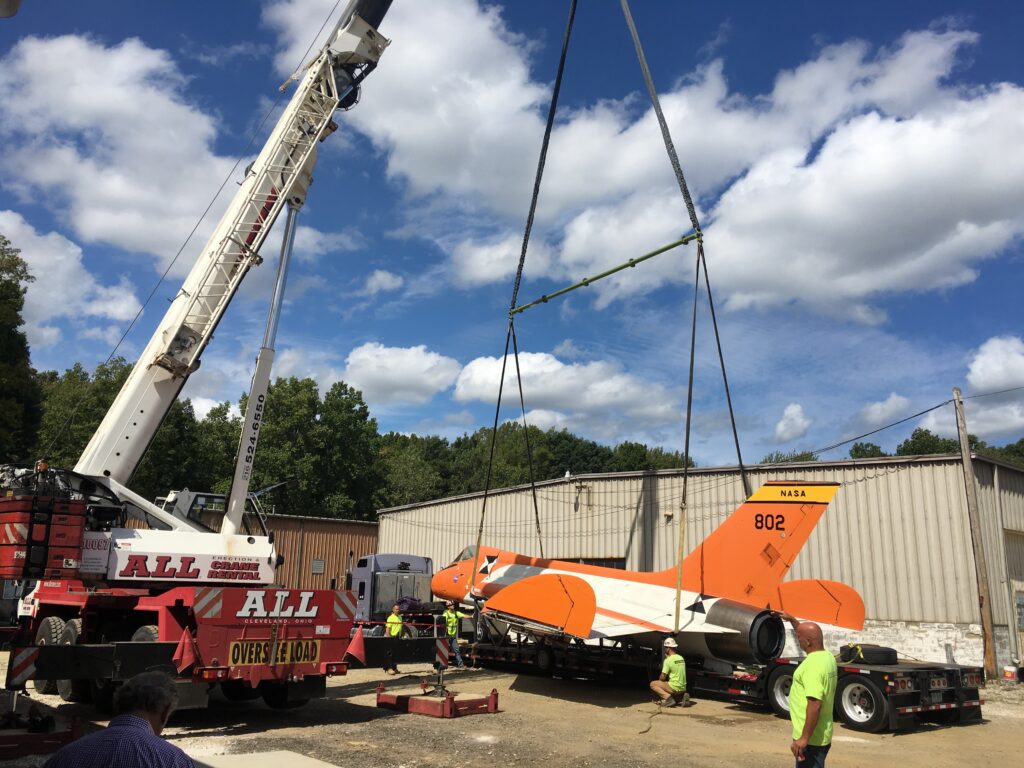 LGH rigging used to lift a Nasa plane used by Neil Armstrong.