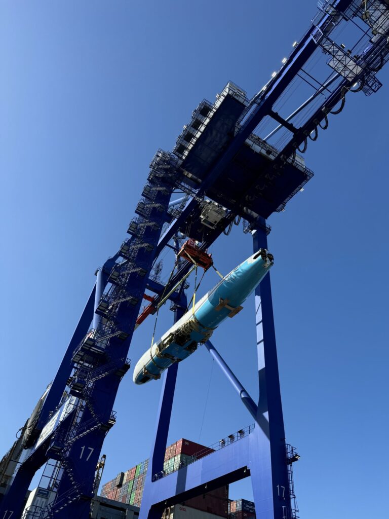 LGH and Golden Gate Airbus Lift at Long Beach Port- from Case Study